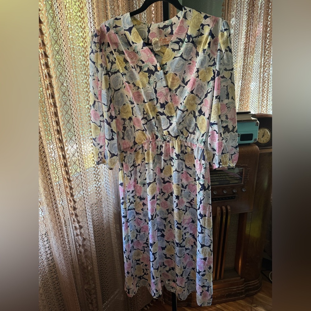 VTG Floral Long Sleeve Dress